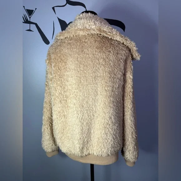 Urban Heritage Cream Teddy Jacket. PTP 22. - Picture 7 of 10